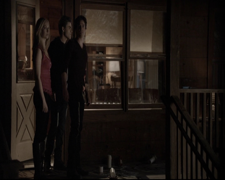 VampireDiariesWorld-dot-org_5x20WhatLiesBeneath1440.jpg