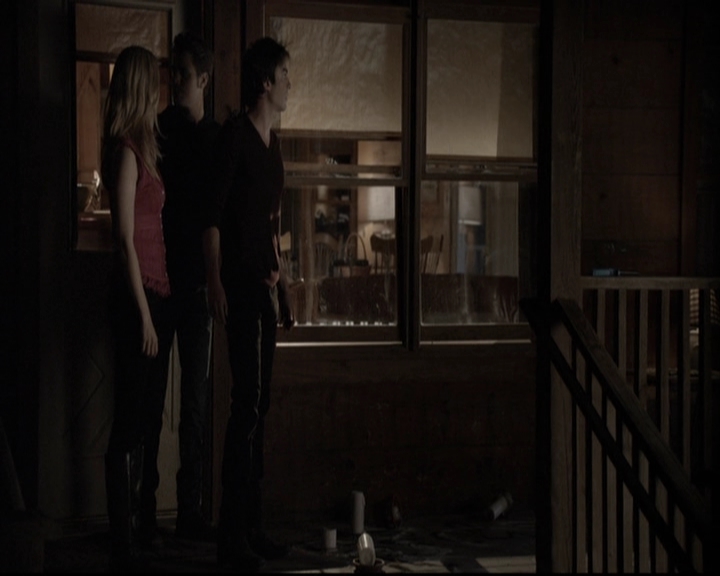 VampireDiariesWorld-dot-org_5x20WhatLiesBeneath1442.jpg