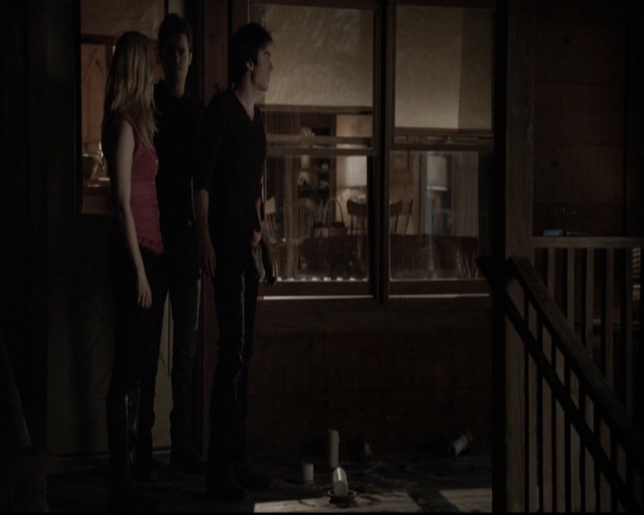 VampireDiariesWorld-dot-org_5x20WhatLiesBeneath1443.jpg