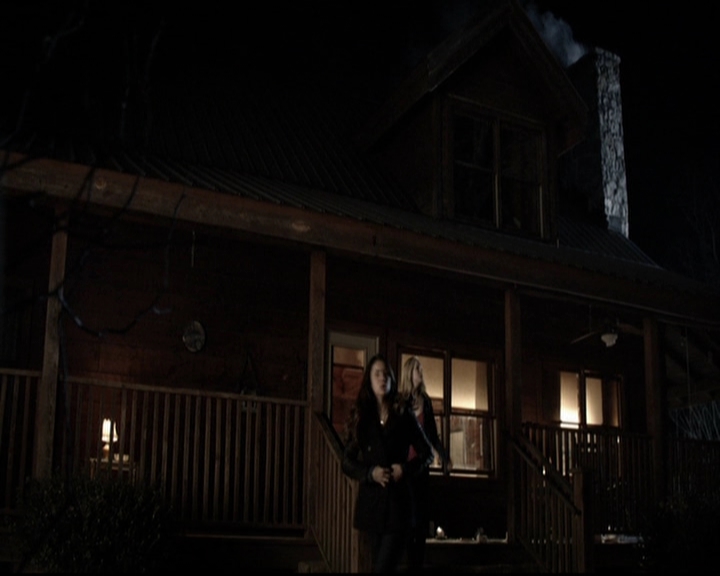 VampireDiariesWorld-dot-org_5x20WhatLiesBeneath1472.jpg