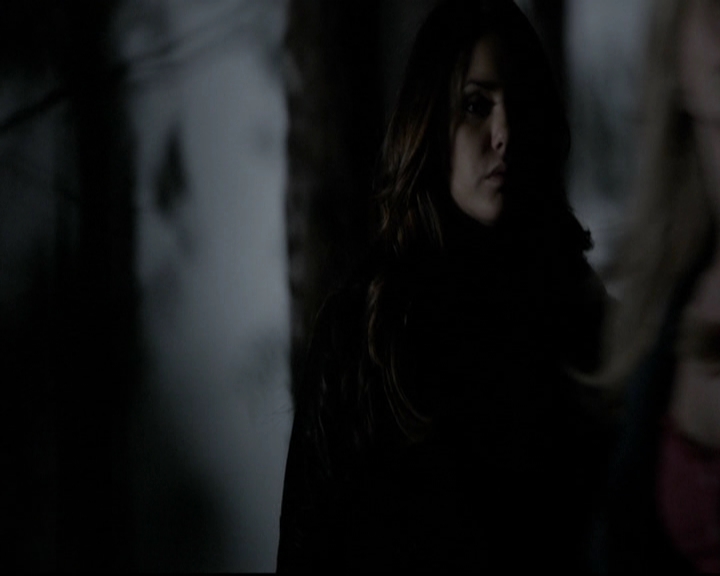 VampireDiariesWorld-dot-org_5x20WhatLiesBeneath1479.jpg