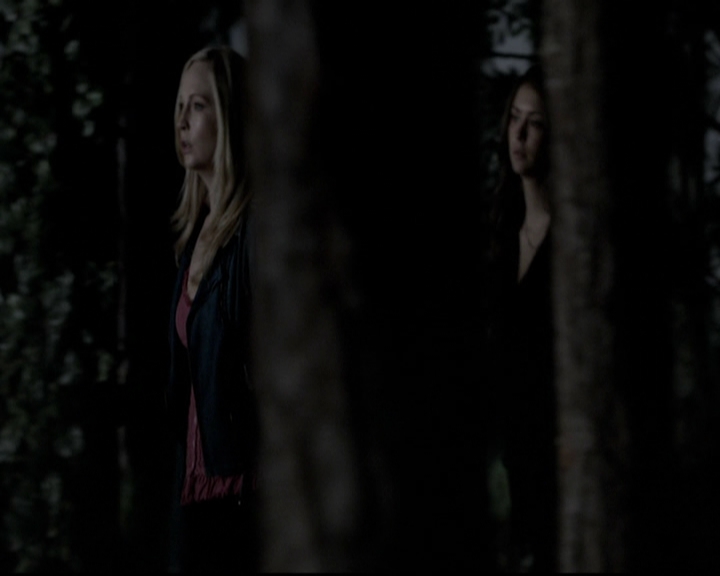 VampireDiariesWorld-dot-org_5x20WhatLiesBeneath1484.jpg