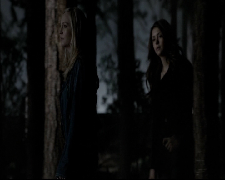 VampireDiariesWorld-dot-org_5x20WhatLiesBeneath1487.jpg