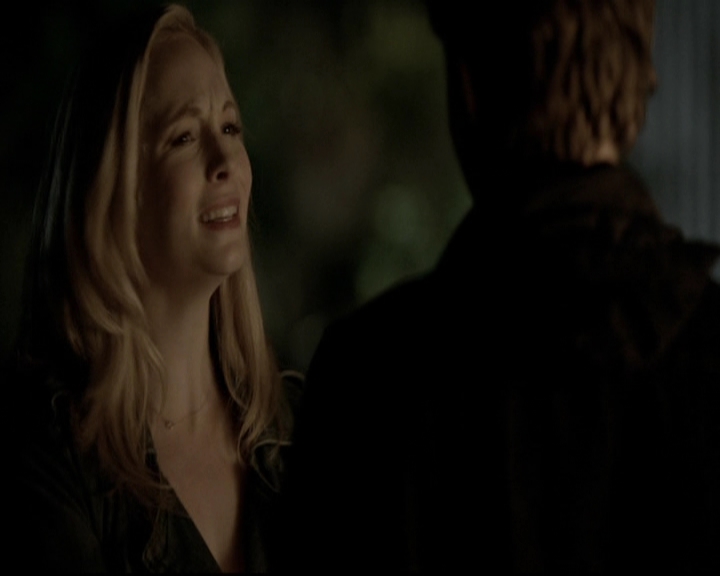 VampireDiariesWorld-dot-org_5x20WhatLiesBeneath2101.jpg