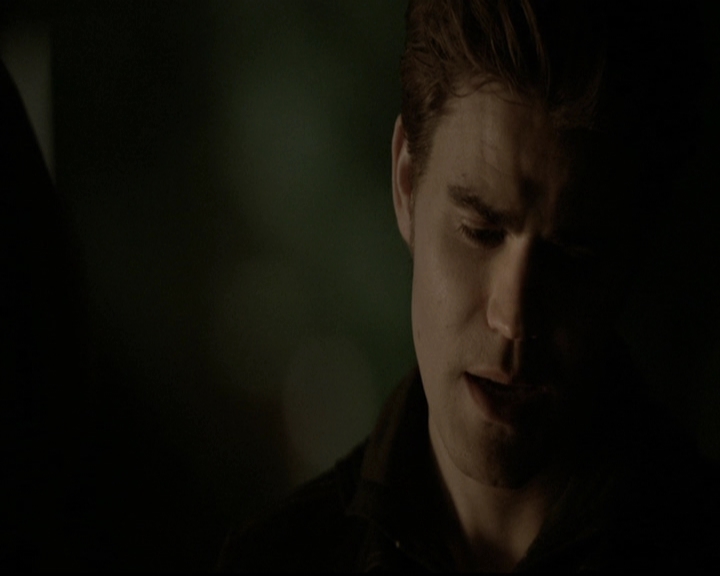 VampireDiariesWorld-dot-org_5x20WhatLiesBeneath2105.jpg