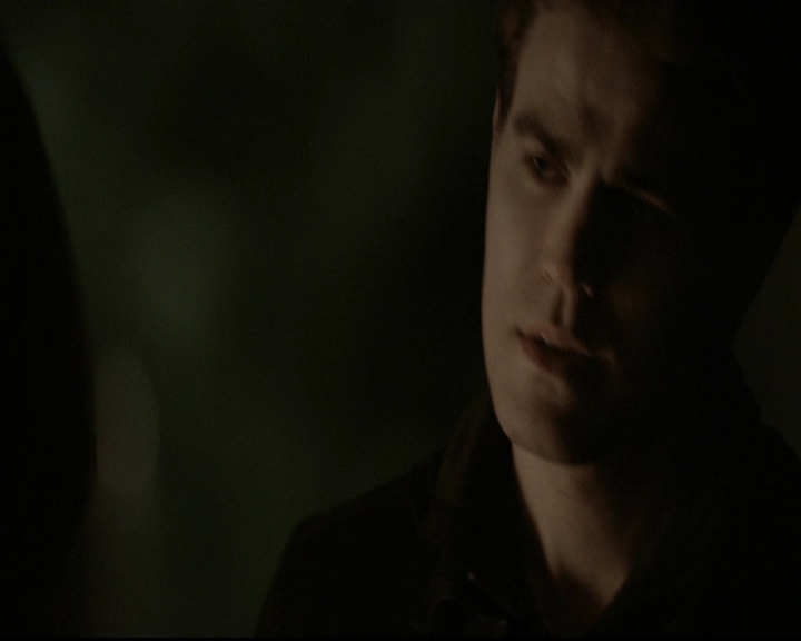 VampireDiariesWorld-dot-org_5x20WhatLiesBeneath2114.jpg