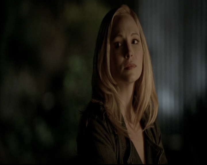 VampireDiariesWorld-dot-org_5x20WhatLiesBeneath2123.jpg