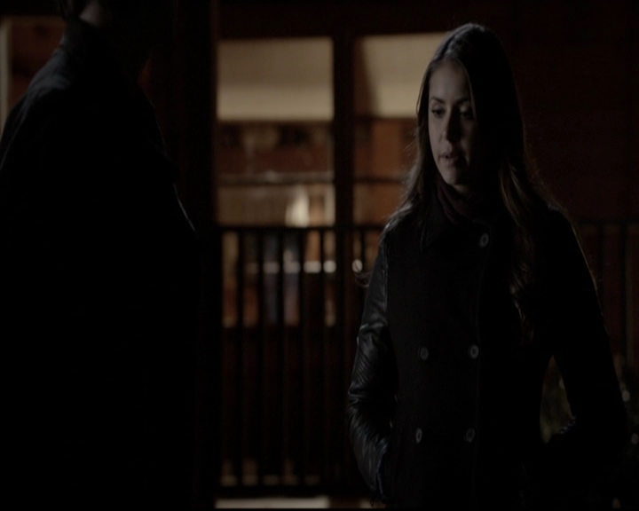 VampireDiariesWorld-dot-org_5x20WhatLiesBeneath2149.jpg