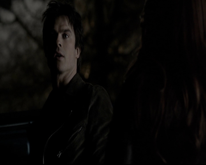 VampireDiariesWorld-dot-org_5x20WhatLiesBeneath2158.jpg