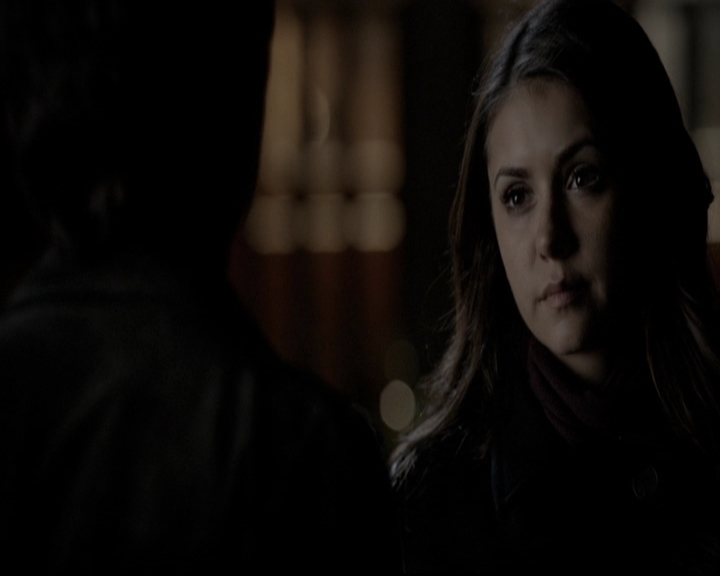 VampireDiariesWorld-dot-org_5x20WhatLiesBeneath2186.jpg