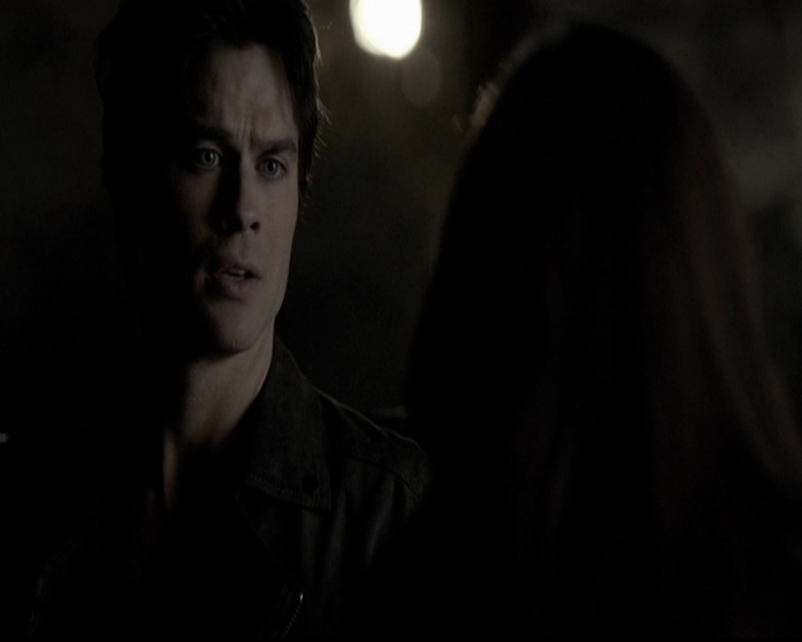 VampireDiariesWorld-dot-org_5x20WhatLiesBeneath2208.jpg