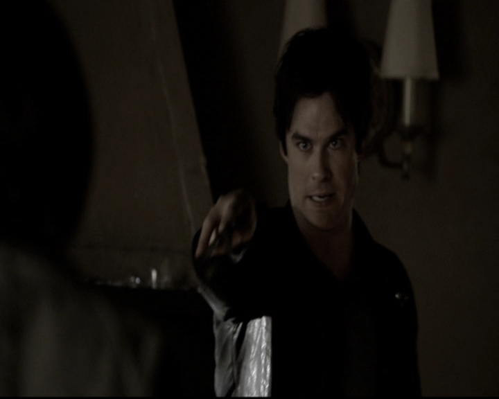 VampireDiariesWorld-dot-org_5x22Home0147.jpg