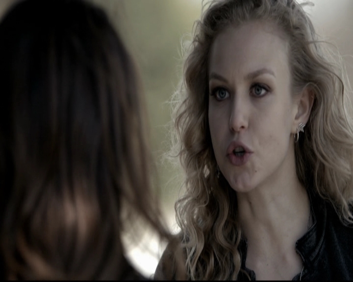 VampireDiariesWorld-dot-org_5x22Home0298.jpg