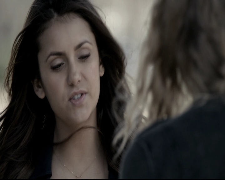 VampireDiariesWorld-dot-org_5x22Home0300.jpg