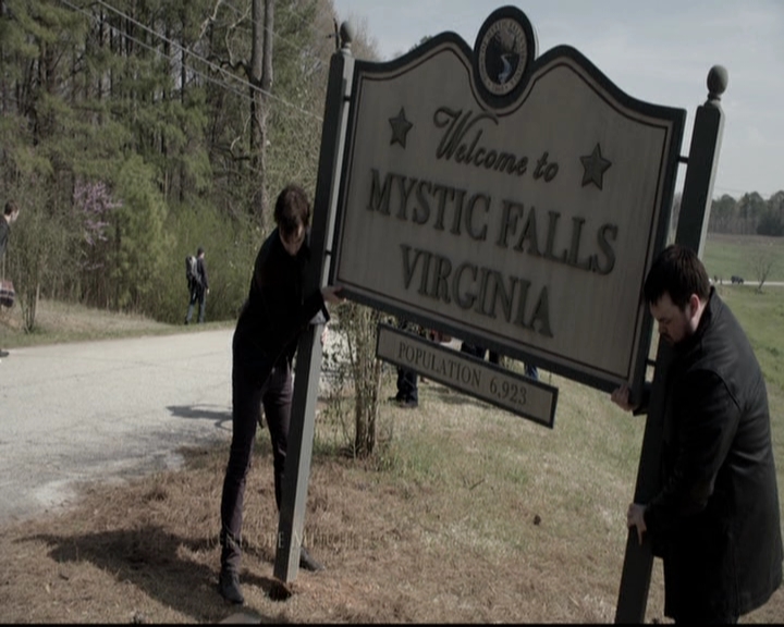 VampireDiariesWorld-dot-org_5x22Home0325.jpg