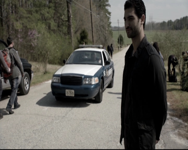 VampireDiariesWorld-dot-org_5x22Home0332.jpg