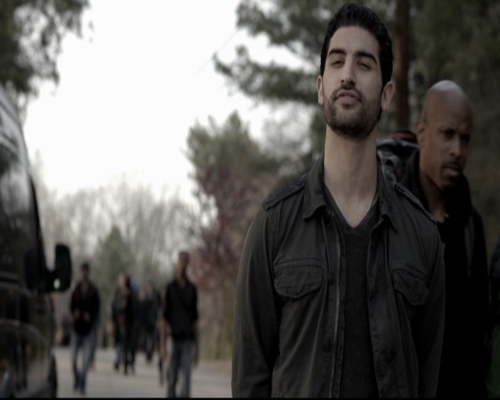 VampireDiariesWorld-dot-org_5x22Home0336.jpg