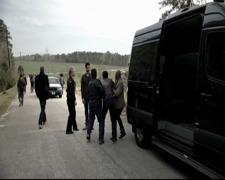 VampireDiariesWorld-dot-org_5x22Home0449.jpg