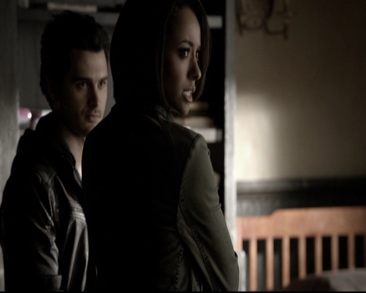 VampireDiariesWorld-dot-org_5x22Home0508.jpg