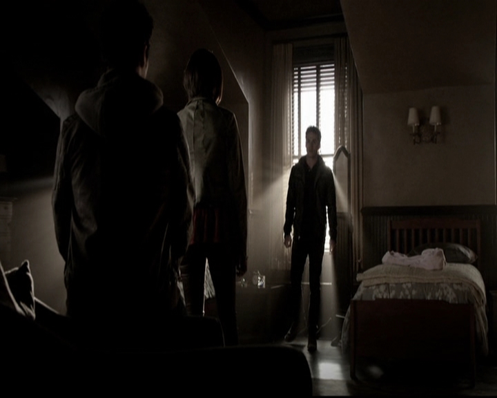 VampireDiariesWorld-dot-org_5x22Home0518.jpg