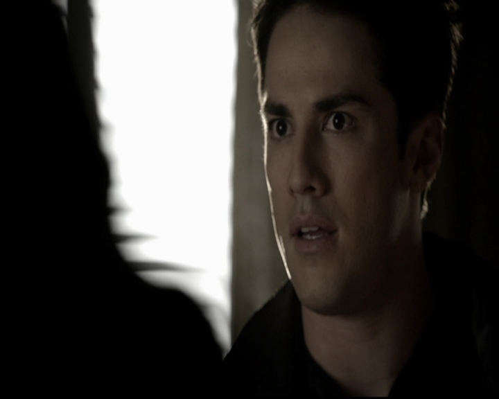 VampireDiariesWorld-dot-org_5x22Home0523.jpg