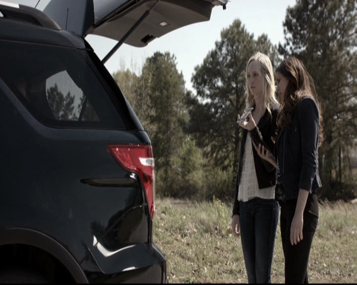 VampireDiariesWorld-dot-org_5x22Home0582.jpg