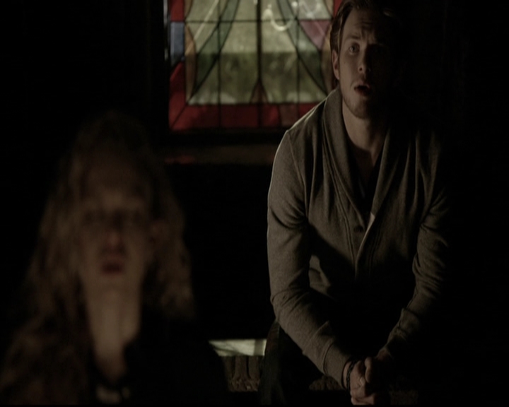 VampireDiariesWorld-dot-org_5x22Home1145.jpg