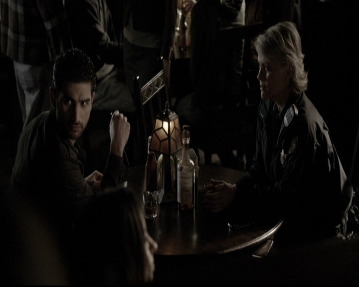 VampireDiariesWorld-dot-org_5x22Home1345.jpg