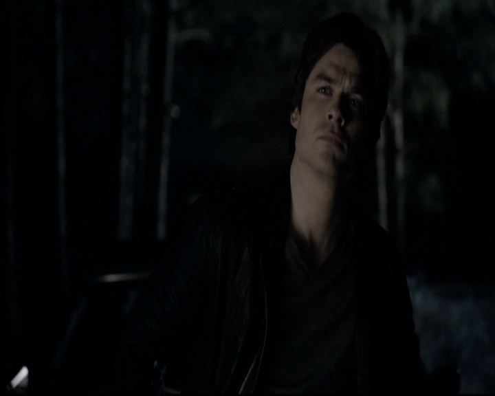 VampireDiariesWorld-dot-org_5x22Home1377.jpg