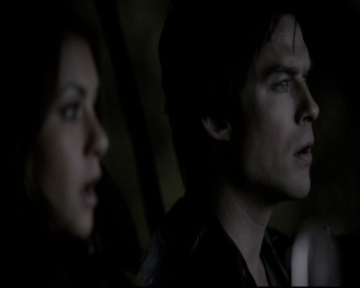 VampireDiariesWorld-dot-org_5x22Home1415.jpg