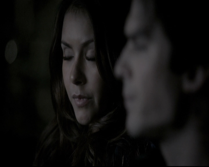 VampireDiariesWorld-dot-org_5x22Home1424.jpg