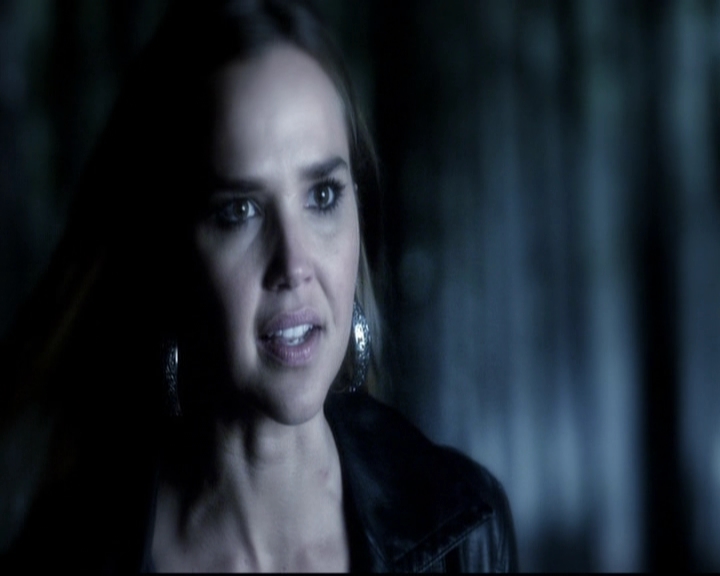 VampireDiariesWorld-dot-org_5x22Home1805.jpg