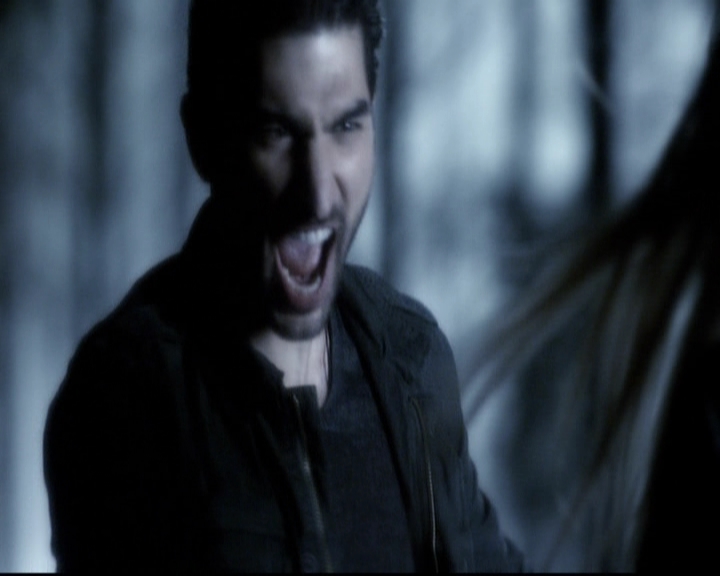 VampireDiariesWorld-dot-org_5x22Home1814.jpg