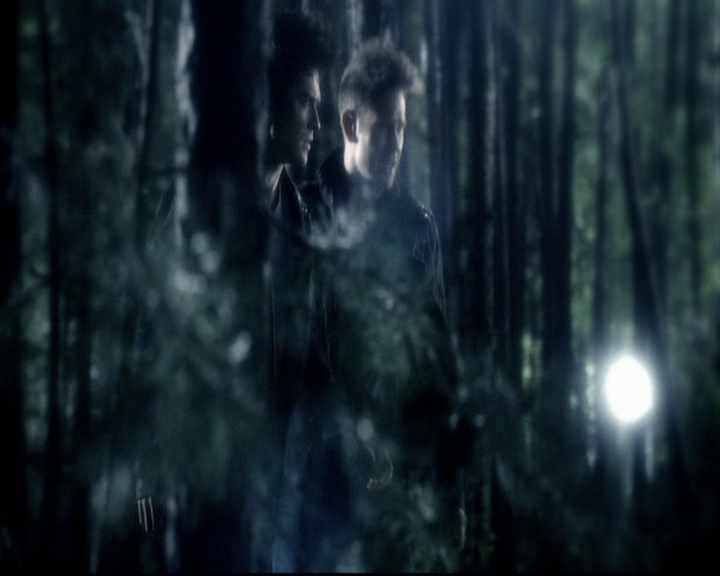 VampireDiariesWorld-dot-org_5x22Home1872.jpg