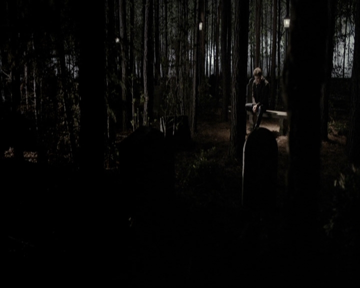 VampireDiariesWorld-dot-org_5x22Home1974.jpg