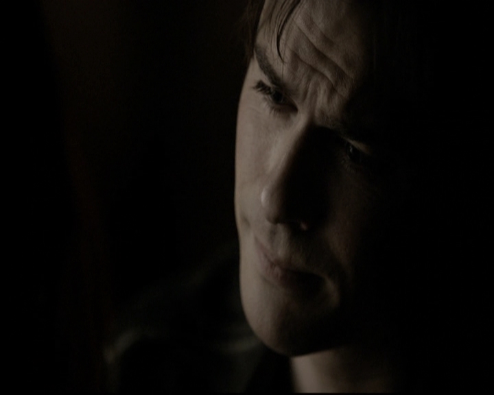 VampireDiariesWorld-dot-org_5x22Home2131.jpg