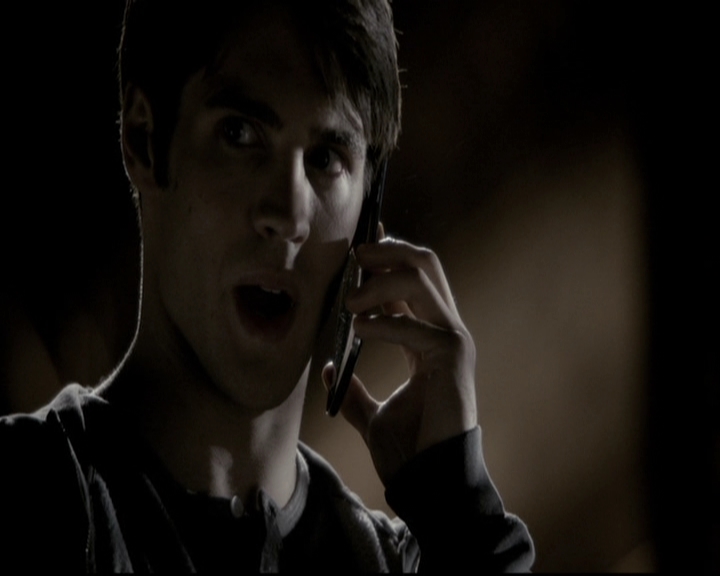 VampireDiariesWorld-dot-org_5x22Home2155.jpg