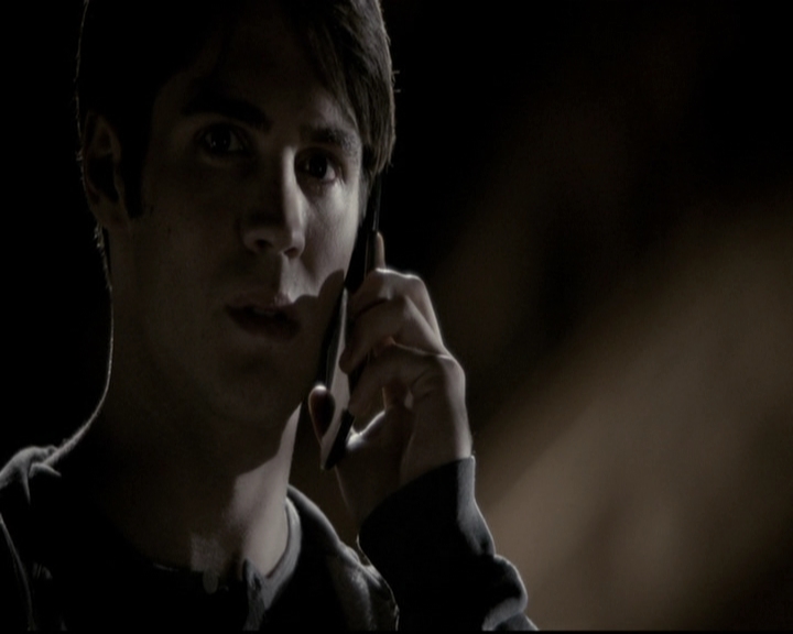 VampireDiariesWorld-dot-org_5x22Home2180.jpg