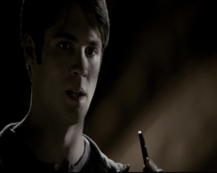 VampireDiariesWorld-dot-org_5x22Home2205.jpg