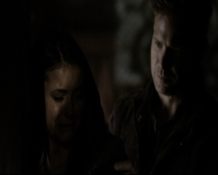 VampireDiariesWorld-dot-org_5x22Home2225.jpg