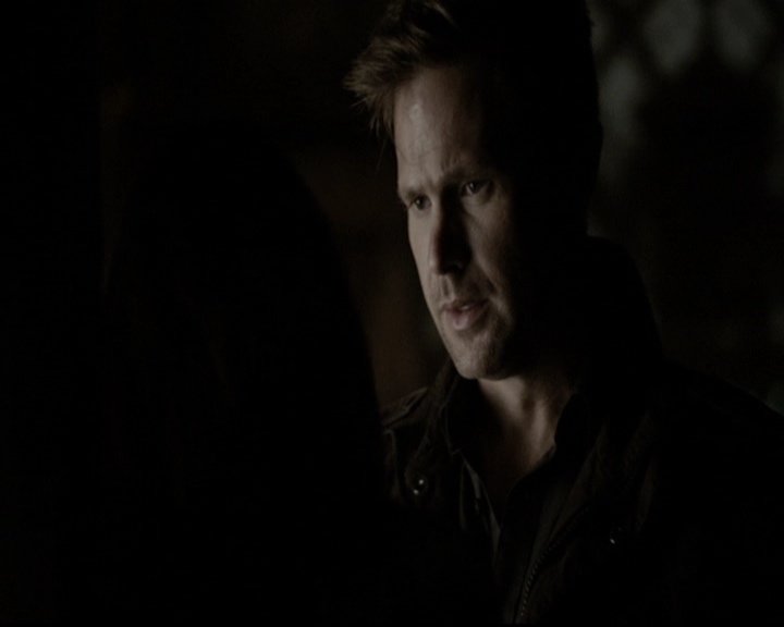 VampireDiariesWorld-dot-org_5x22Home2230.jpg