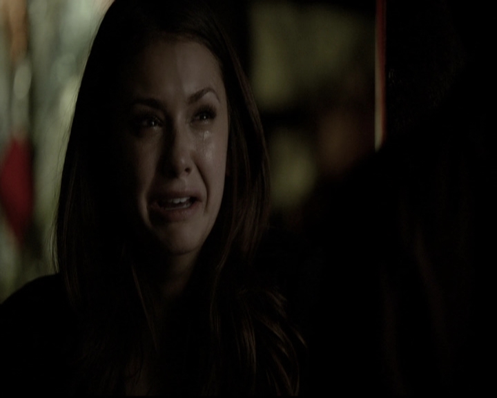 VampireDiariesWorld-dot-org_5x22Home2232.jpg