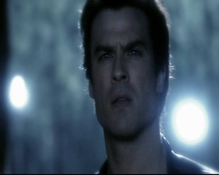 VampireDiariesWorld-dot-org_5x22Home2289.jpg