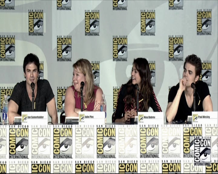 VampireDiariesWorld-dot-org_2013ComicConPanel1516.jpg