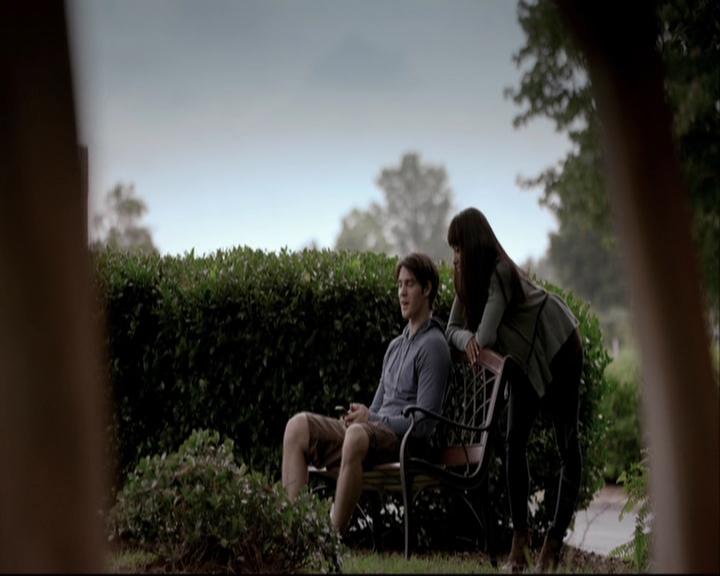 VampireDiariesWorld-dot-org_S5-TheVampireDiariesToTheOtherSideAndBack0282.jpg