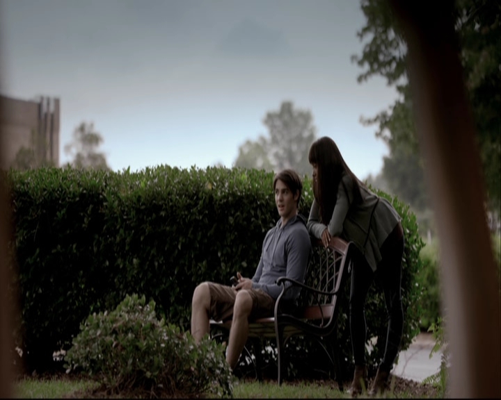 VampireDiariesWorld-dot-org_S5-TheVampireDiariesToTheOtherSideAndBack0284.jpg