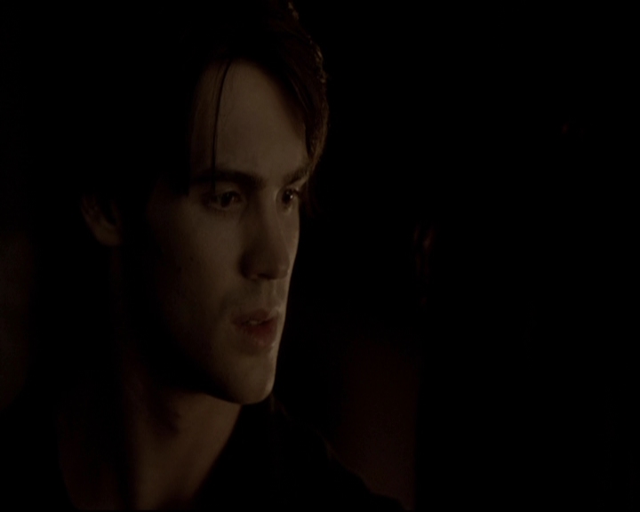 VampireDiariesWorld-dot-org_S5-TheVampireDiariesToTheOtherSideAndBack0452.jpg