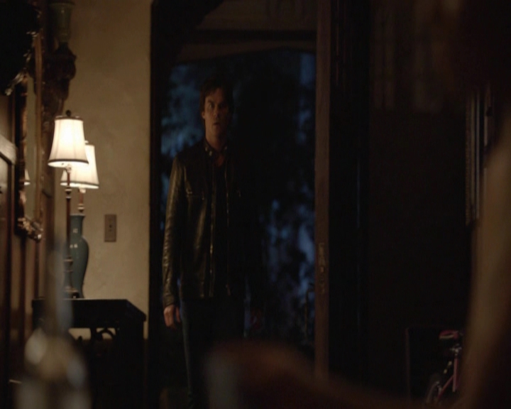 VampireDiariesWorld-dot-nl_7x01DayOneOfTwentyThousandGiveOrTake-deletedscenes0006.jpg