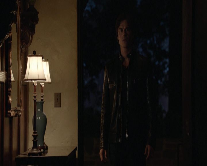 VampireDiariesWorld-dot-nl_7x01DayOneOfTwentyThousandGiveOrTake-deletedscenes0008.jpg