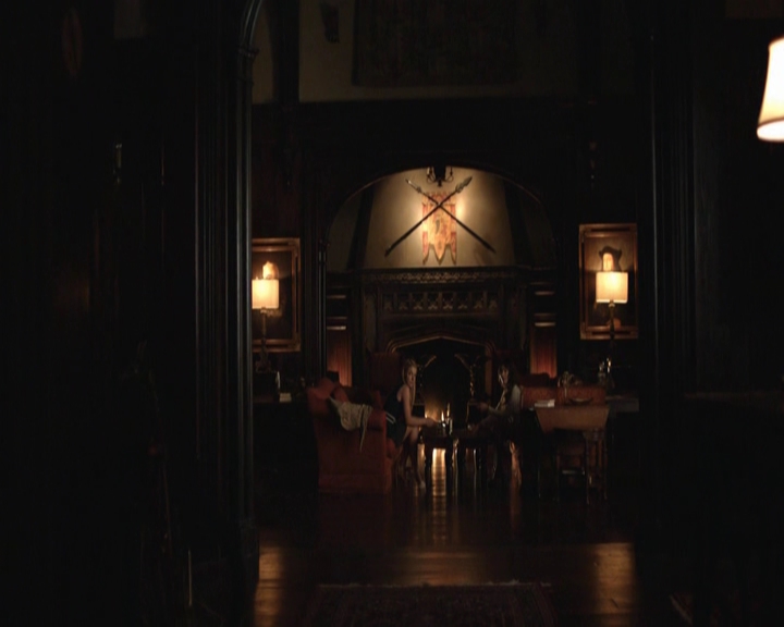 VampireDiariesWorld-dot-nl_7x01DayOneOfTwentyThousandGiveOrTake-deletedscenes0009.jpg